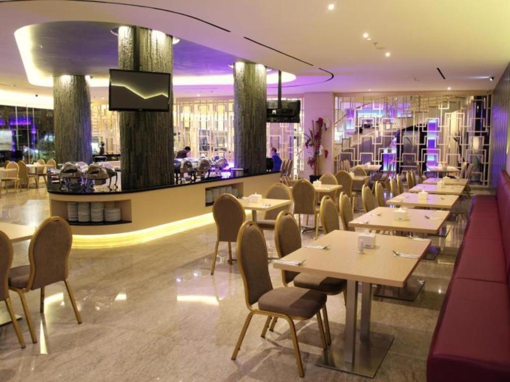 89 Hotel Batam Nagoya Exterior foto